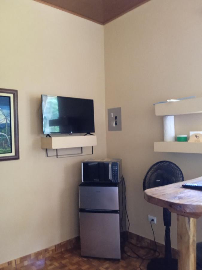 Alma Del Bosque Vacation Home And Apartments Quepos Exterior photo